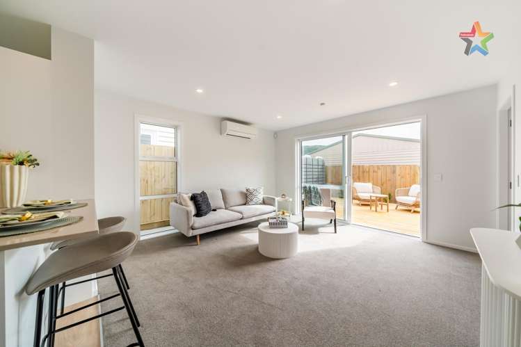 82 Main Road Wainuiomata_1
