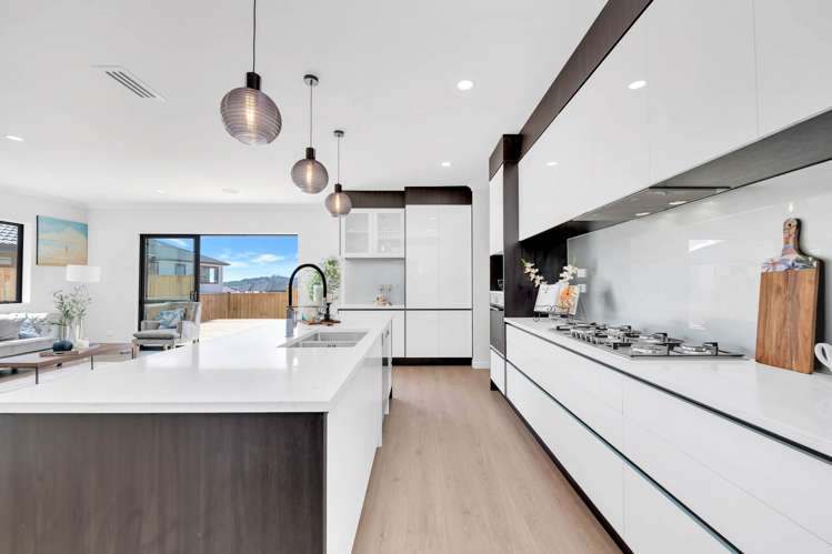 19 Dungloe Avenue Flat Bush_7