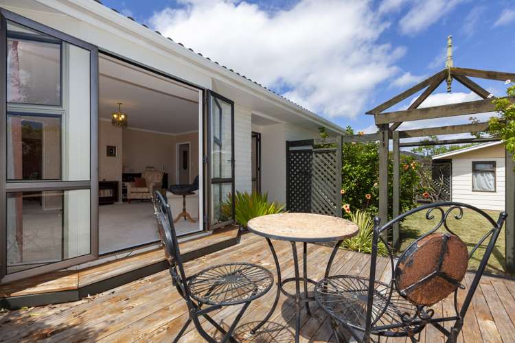 49 Andrew Street Waikanae_12