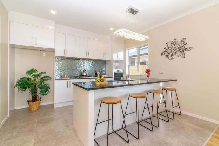 3 Iwinuku Crescent Wattle Downs_7