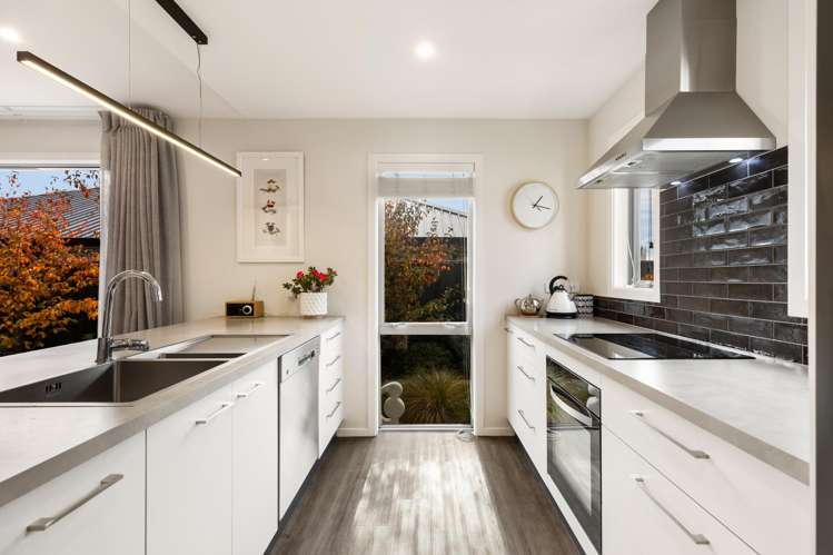20 Searle Drive_1