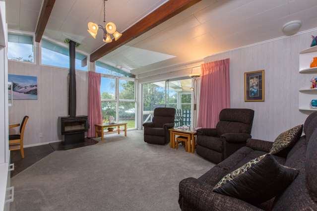 4 De Thiery Place Pakuranga Heights_3