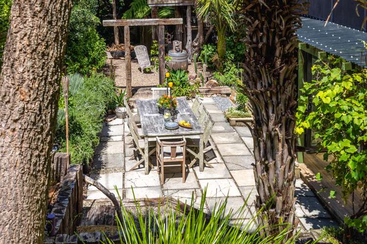 33 Beatty Parade Surfdale_31