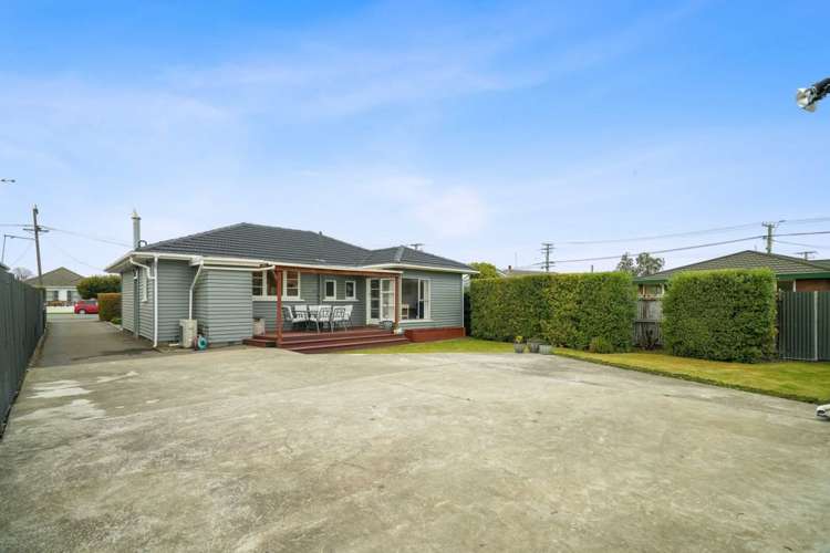 104 Neill Street Hornby_15