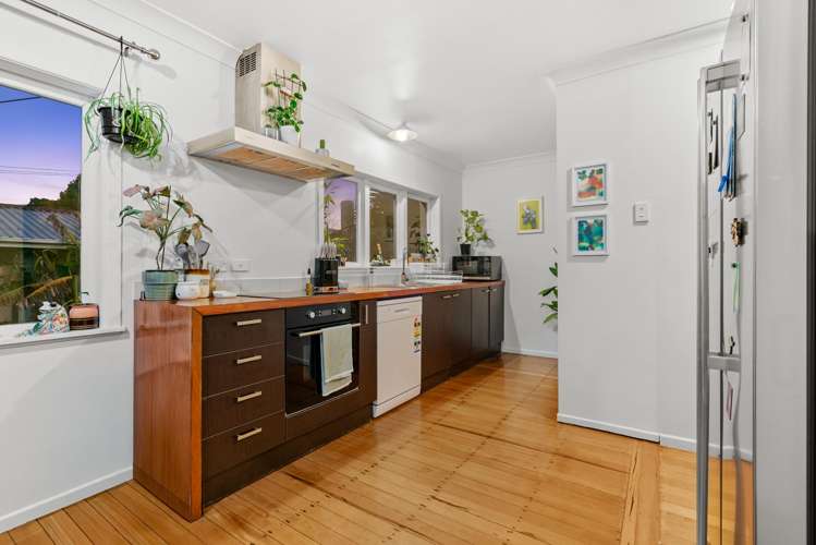 2/57 Mahia Road Manurewa_2