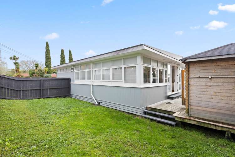 483a West Coast Road Glen Eden_21