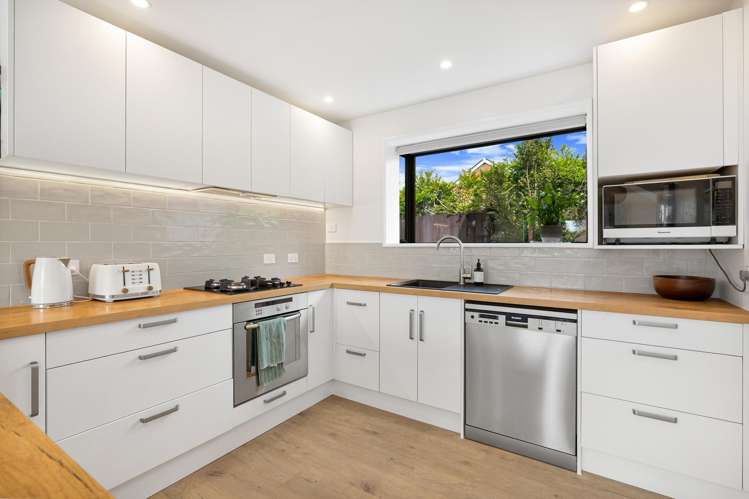 20 Sheraton Place Redwood_2