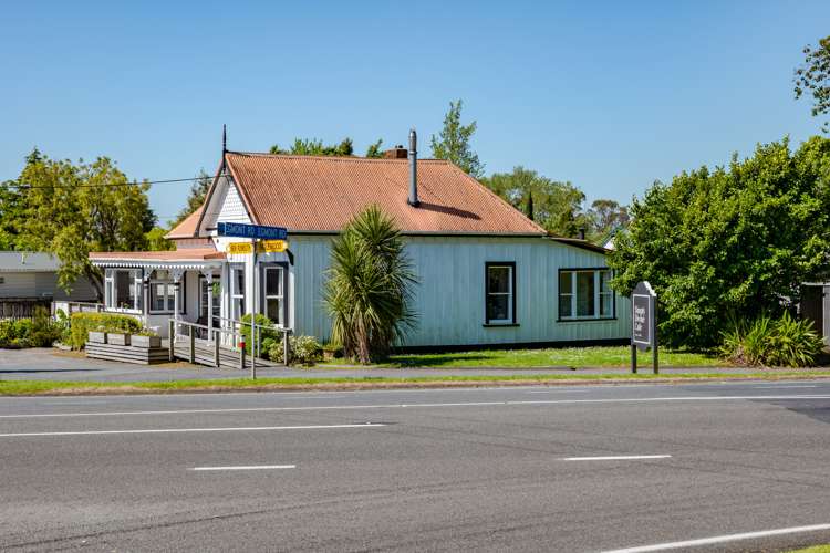 1277 Egmont Road Egmont Village_53