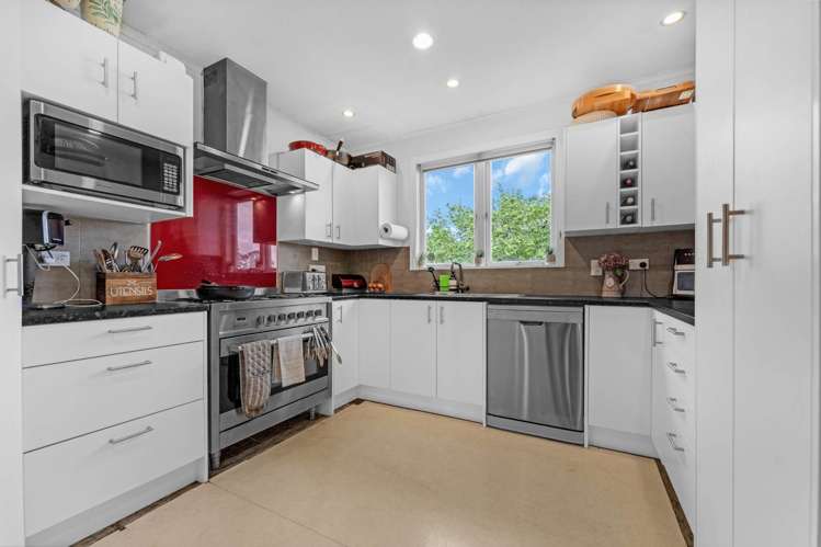 32 Ribblesdale Road Henderson_9