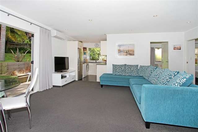 2/22 Malters Place Browns Bay_2