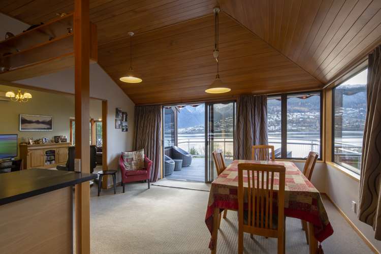 591 Peninsula Road Kelvin Heights_10