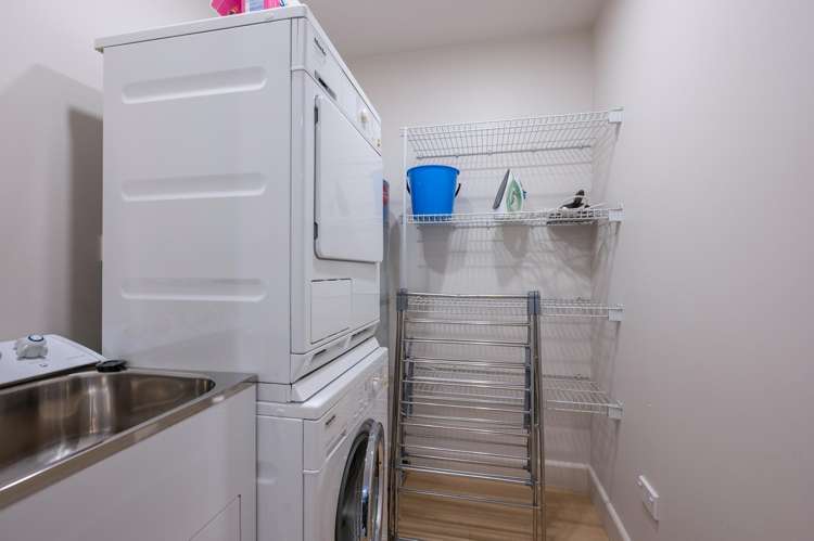 1/7 Bisley Avenue Moana_16