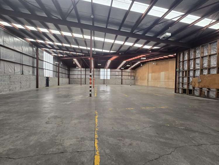 9/4 Glover Street Ngauranga_3