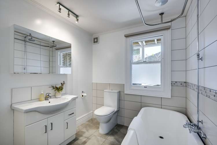 12 Hadfield Terrace Bluff Hill_18