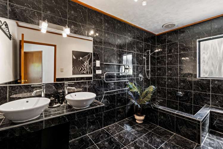 1209C Ada Street Parkvale_12