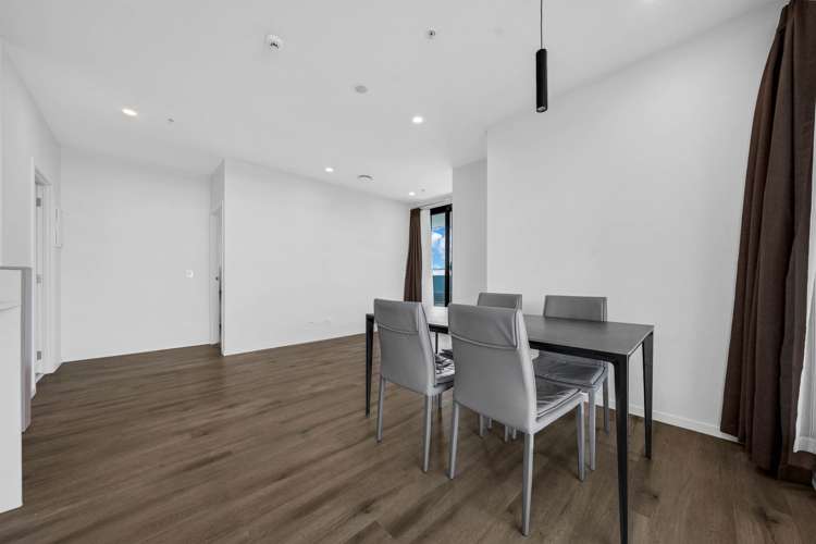 102/12 Barrack Road Mt Wellington_15