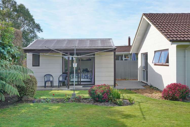 26 Strathfield Avenue Dallington_16