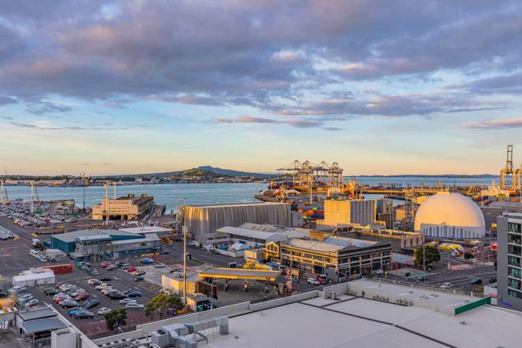 1305/18 Beach Road Auckland Central_0