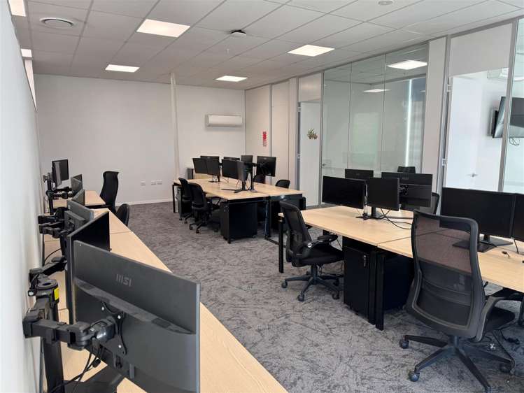 E and F/8 Chonny Crescent Manurewa_4