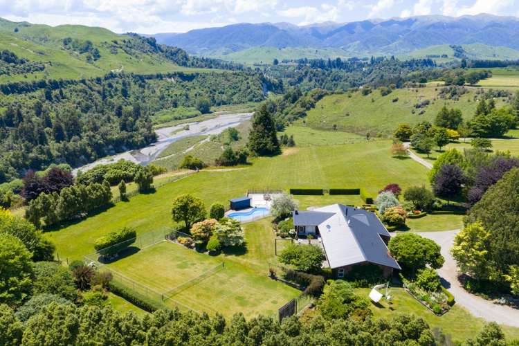 1691 Kawhatau Valley Road Mangaweka_28