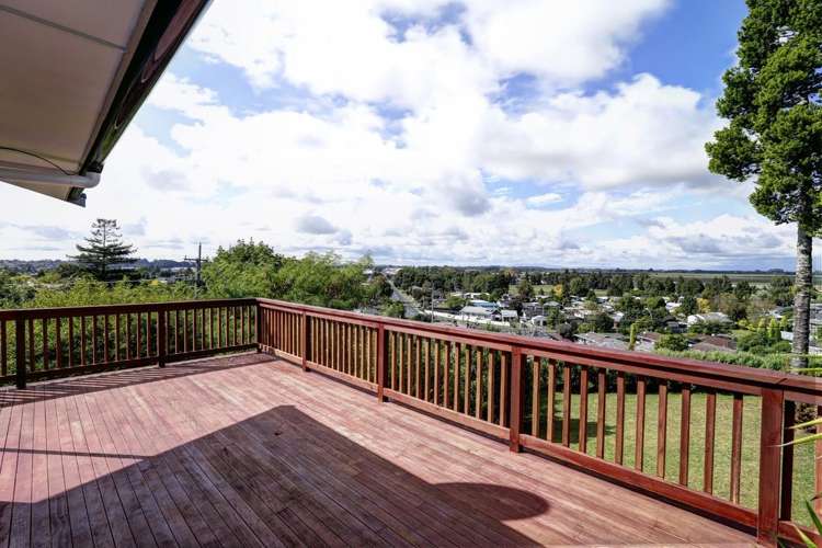 124 Tuhikaramea Road Dinsdale_14