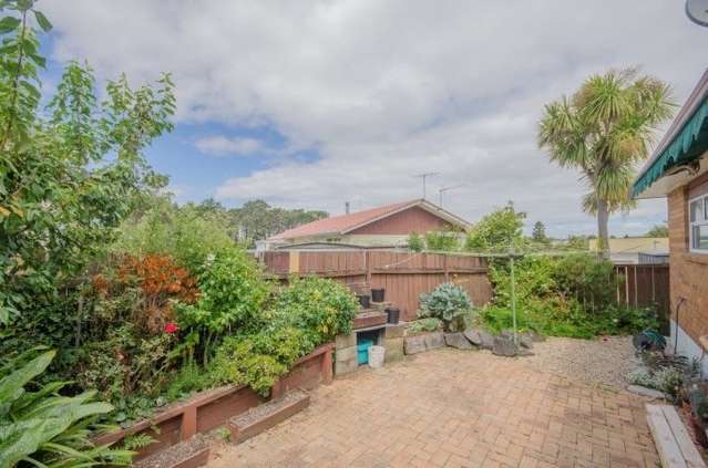 33e Kirby Street Glendene_2