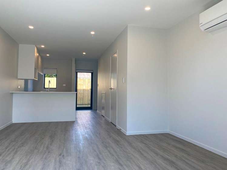 44/137 Hall Avenue Favona_1