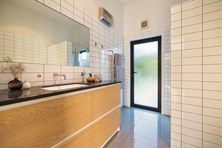 17 Mooney Road Dalefield/Wakatipu Basin_12