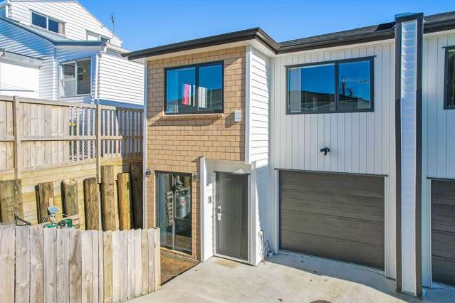 Spacious 3-Bedroom Gem in the Heart of Papatoetoe