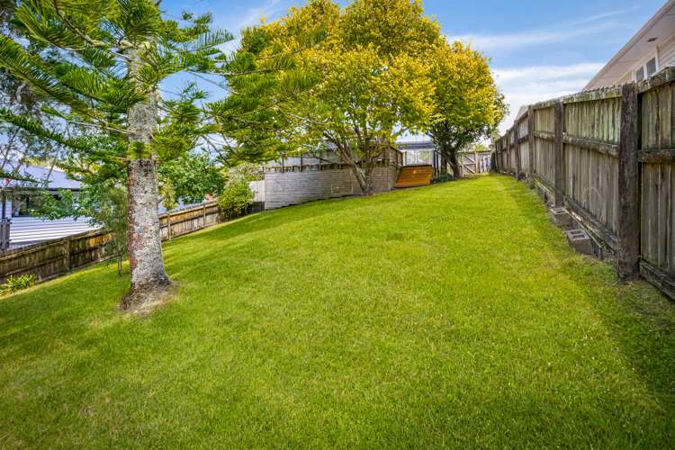 241 Glengarry Road Glen Eden_16
