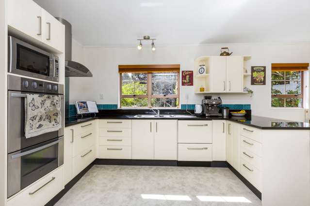 69 Chatsworth Road Silverstream_2