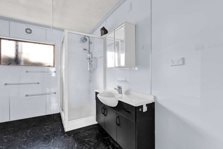 84 Pioneer Road Moturoa_16