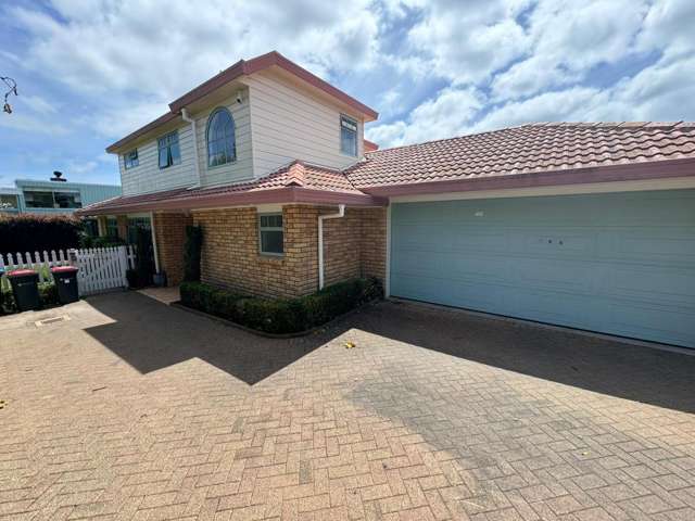 B/64 Tarawera Terrace 1787_1