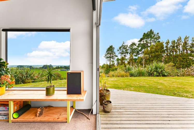 664 Upper Pitone Road Oakura_4