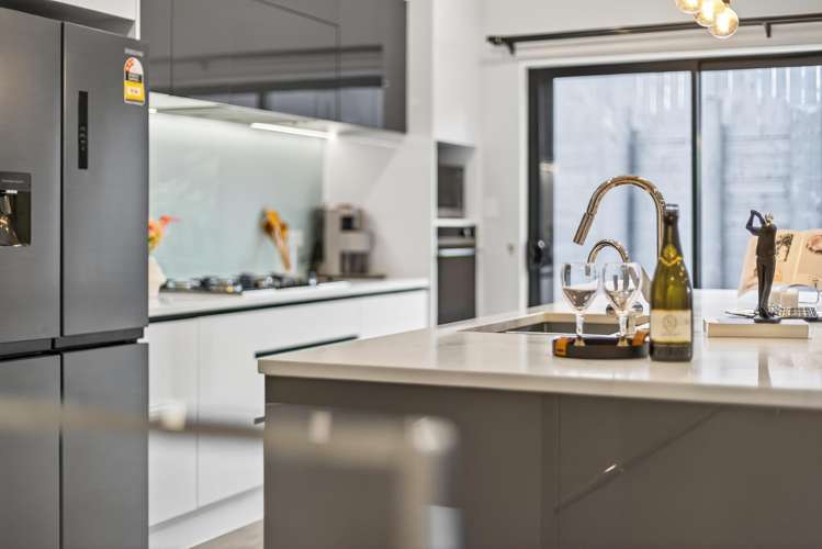 26 Bendridge Street Flat Bush_43