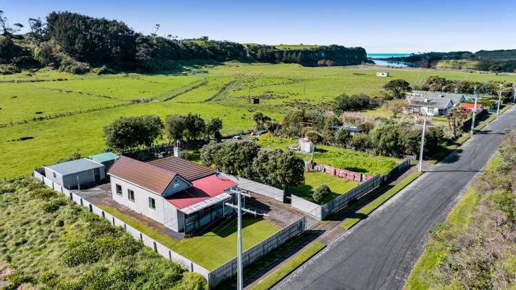 19 Portland Quay Patea_0