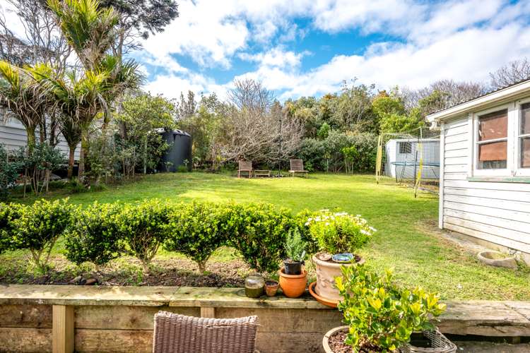 119 Queens Drive Oneroa_16