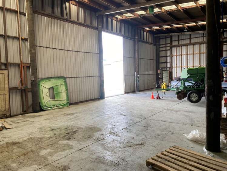 52 & 54 Vaughan Road Ngapuna_6