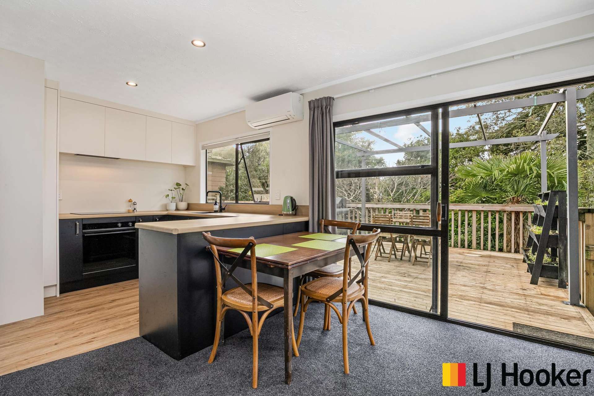 2/46a Claude Road Hillpark_0