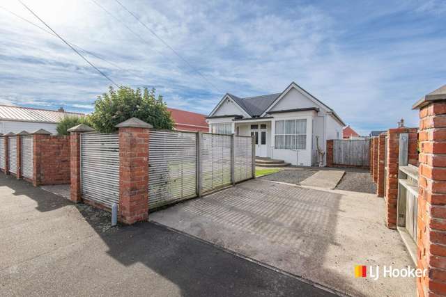 Four Bedroom Villa Close To The Beach