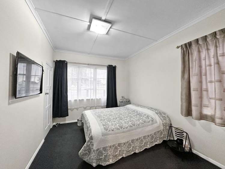 33 Swiss Avenue 1208_8