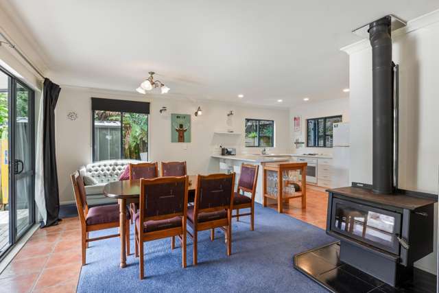 8 Chingford Road Lake Rotoma_3