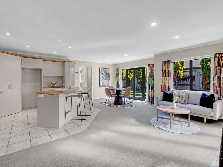 2 Shiraz Place Rototuna_14