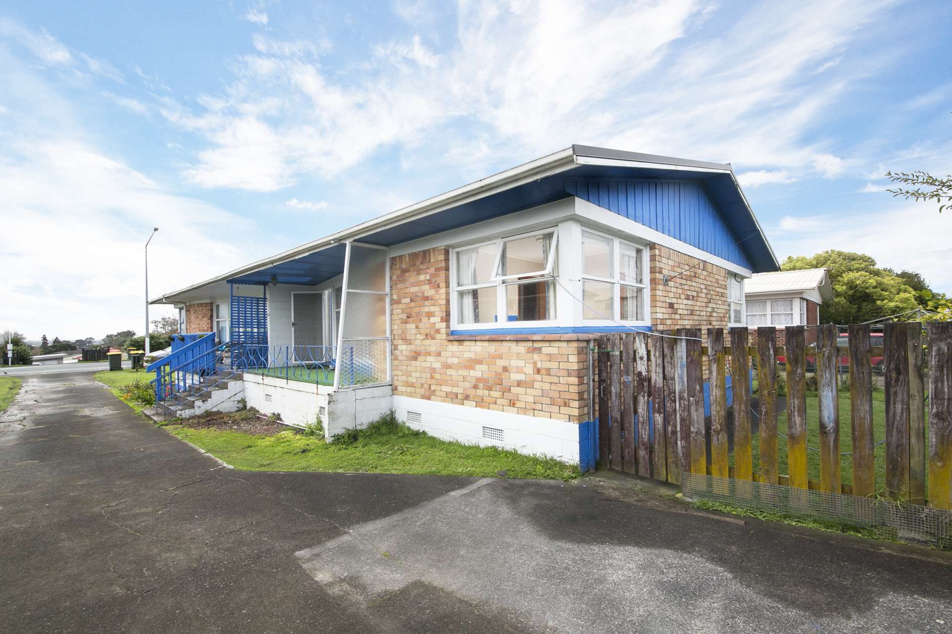 2/126 Te Atatu Road Te Atatu South_0