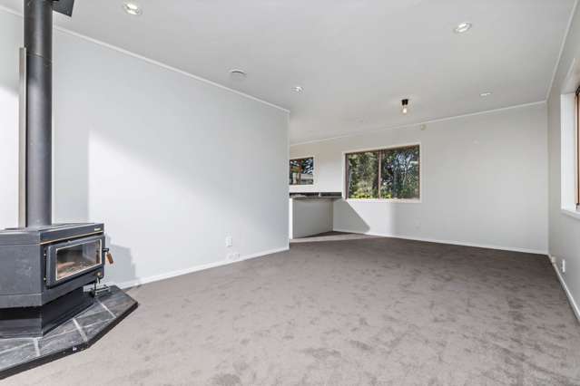 1/37 Camrose Place Glenfield_2