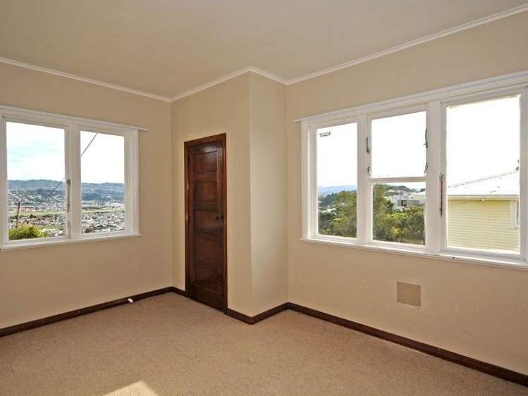 61 Beacon Hill Road Strathmore Park_12