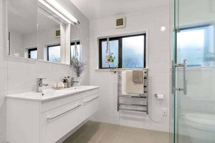 2/14 Mozeley Avenue Devonport_29