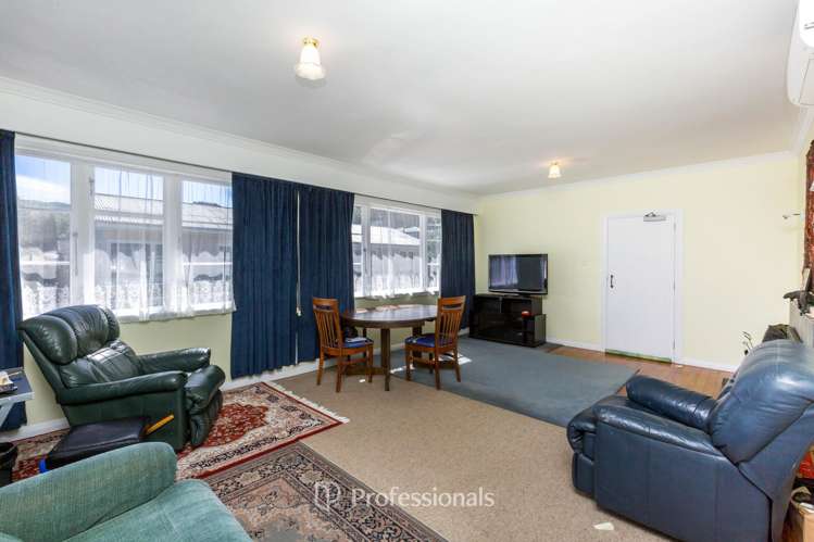 21 Akatarawa Road Brown Owl_6