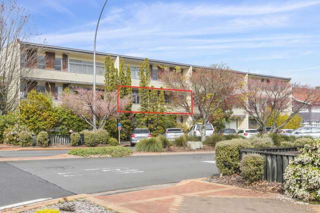 Central City Thermal Apartment