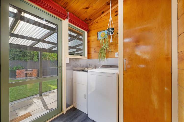 1 School Road Riverlands_12